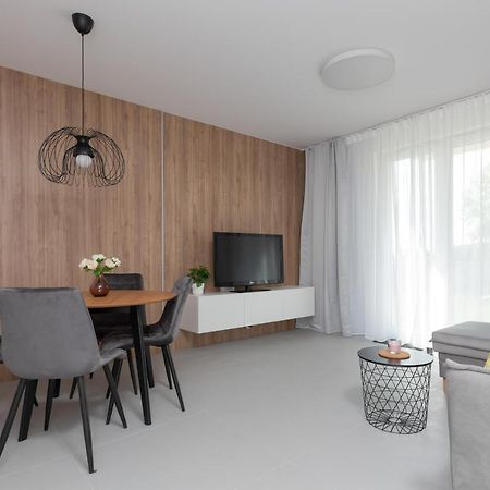Nowe Bemowo Apartment By Renters Varsovia Exterior foto